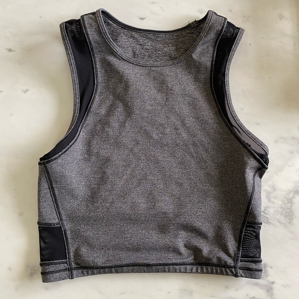 Lululemon grey and black mesh cropped top